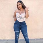 Kara Lindstrom - @karalindstro - Instagram