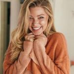kara mcgowan - @ariannatav18 - Instagram