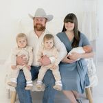 Kara Riddle - @somelittleriddles - Instagram