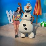 Kara Sheldon - @karas.travel - Instagram