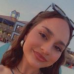 Kat - @karatorreswelch - Instagram