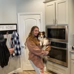 Kara Walling - @karawatchesdogs - Instagram