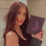 @karawayskye1 - Instagram