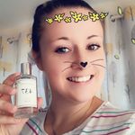 Kara Wright - @fmkaraloubeauty - Instagram