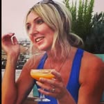Karen Cade - @karen.cade.9 - Instagram