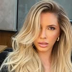 Karen Avelar - @karencavelar - Instagram