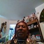 Karen Crew - @karencrew12 - Instagram