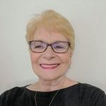 Karen DeYoung - @kadysbooks - Instagram