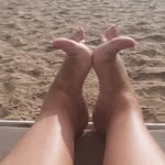 Karen Eales - @kareneales42 - Instagram