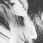 Karen Earls - @crazybbygirl500 - Instagram