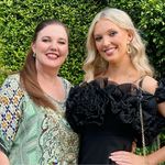 Karen Eccles - @eccles14 - Instagram