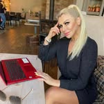 Karen Everly - @kareneverlyy - Instagram