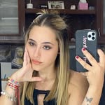 Karen Flores - @karenfloresnarvaez - Instagram