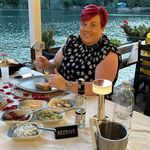 Karen Bleakley - @karenhotty - Instagram
