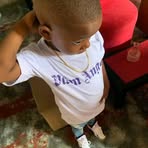 Karen Michell - Facebook