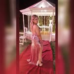 Karen Robert - @karenrobert10 - Instagram