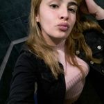 Nicole Sequeira - @karen.sequeira.2021 - Instagram