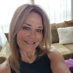 Kari Barnett - @barbett81 - Instagram