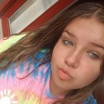 Kari Chandler - @itskari00 - Instagram