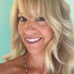 Kari DeSantis - @karidesantis - Instagram