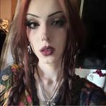 Kari Mika - @karieveretta - Instagram