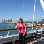 Kari Farrell - @travelagentdiva - Instagram