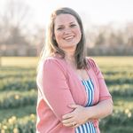 Kari Farris - @karifarris - Instagram