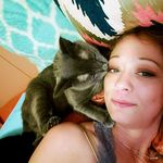 Kari Hicks - @jazmeanie33 - Instagram