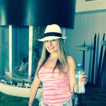 Kari A Kahn - @karikahn4565 - Instagram