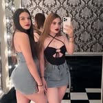 @kari_lyon_ - Instagram