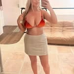 Kari Lyons - @karilyons87 - Instagram