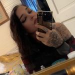 Kari Nicholas - @tatty_baddy - Instagram