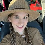 Kari Paul - @karitpaul - Instagram
