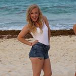 Kari Perry - @kinezperry - Instagram