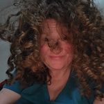 Kari Poe - @redkpoe - Instagram