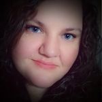 Kari Preston - @karipreston51 - Instagram