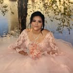 Kari Reyes - @kari_reyes_14 - Instagram