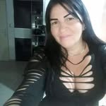 Kari Reyes - @kari8635 - Instagram