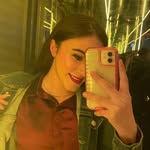 Kari Reyes - @kari_reyes.b - Instagram
