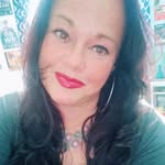 Kari Robbins - @giggles.artwork13 - Instagram