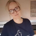 Karin Coles - @kazza_cls - Instagram