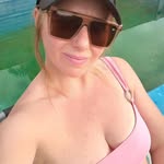 Karin Colesnik - @karincolesnik - Instagram