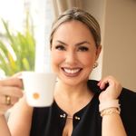 Karin Delgado | Crédito e Financiamentos - @personalbanker_karin - Instagram