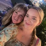 Karin Dennis - @krnwendy - Instagram