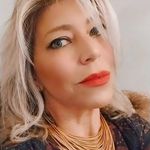 Karin Leon - @karinleonbordes - Instagram