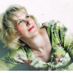 Karin Ludwig - @karina0464.1 - Instagram