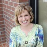 Karin MacDonald - @thewittygrittylife - Instagram