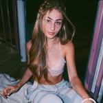Liz <3 - @karinagracefp - Instagram