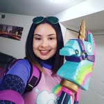 Karina Llamas - @kglitterpops - Instagram