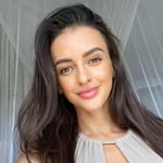 Ukrainian beauty expert 🤍 - @karina.manzhai - Instagram